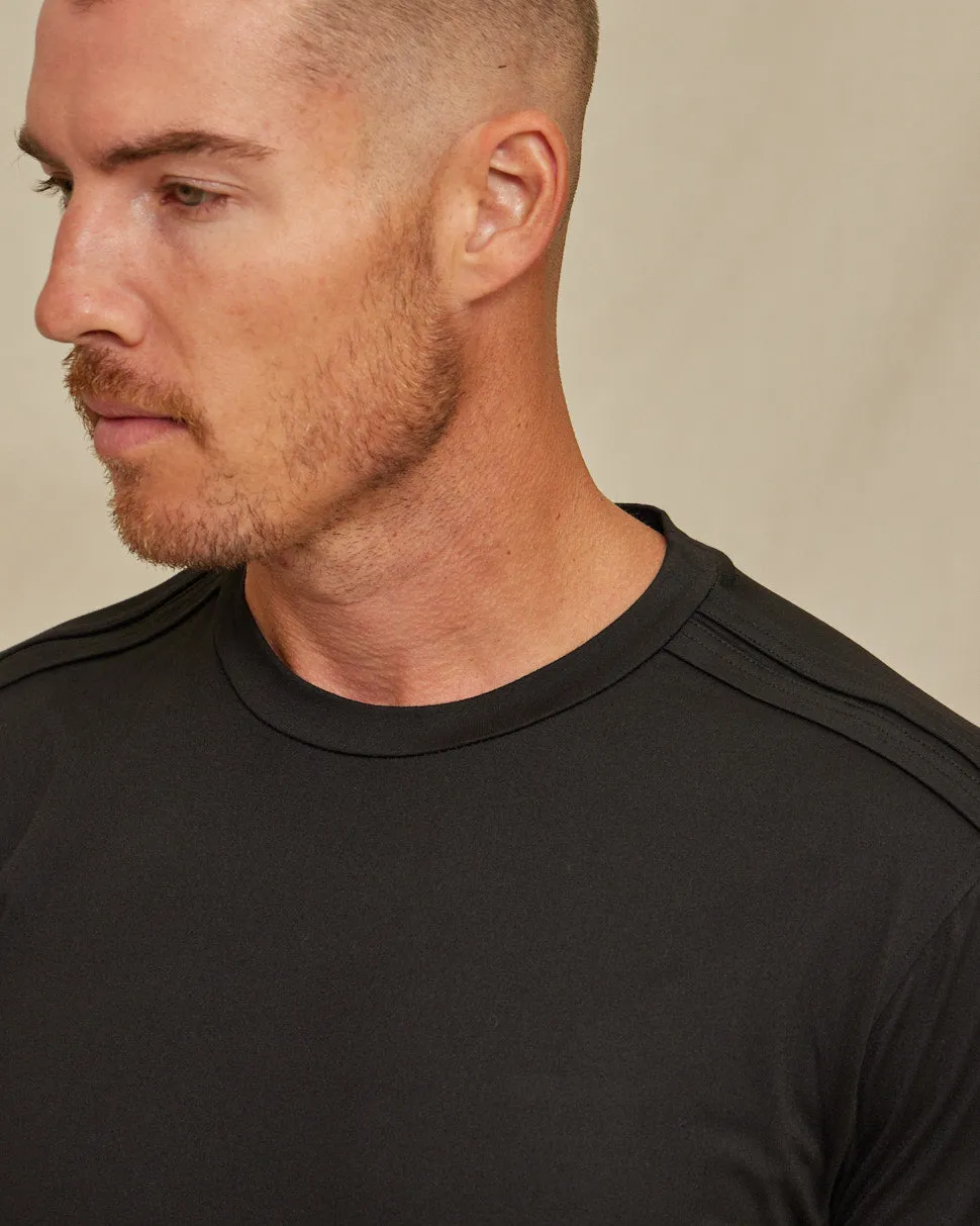 The Voyager - Performance LS Tee - Black